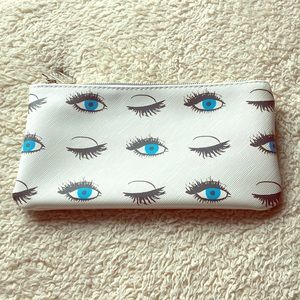 Rodan and Fields makeup bag